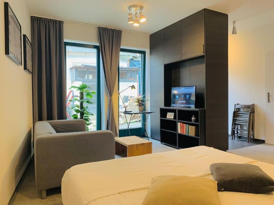 Cozy Friendly Place With Free Parking 프라하 외부 사진