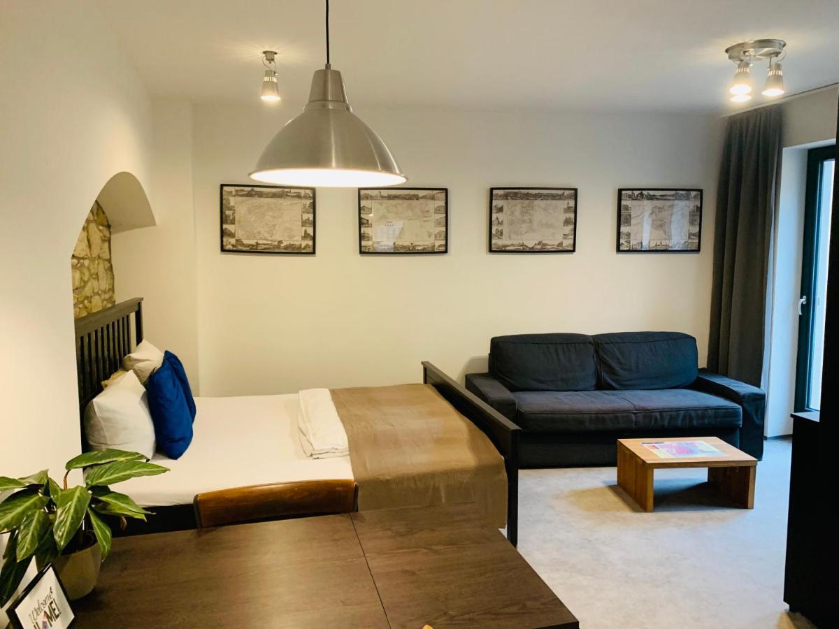 Cozy Friendly Place With Free Parking 프라하 외부 사진