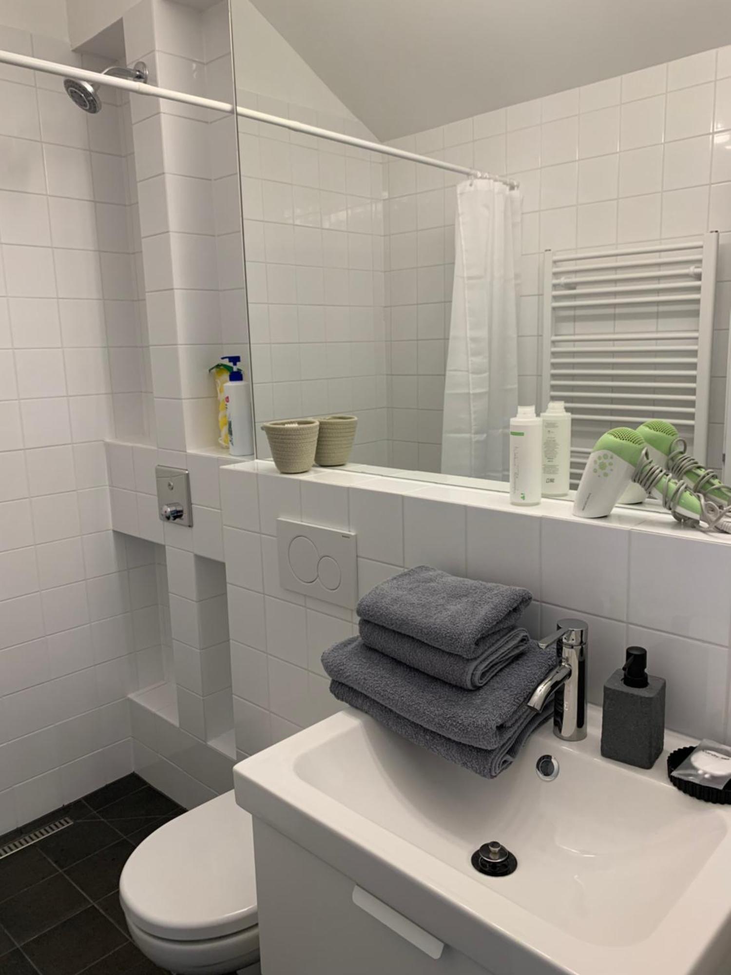 Cozy Friendly Place With Free Parking 프라하 외부 사진